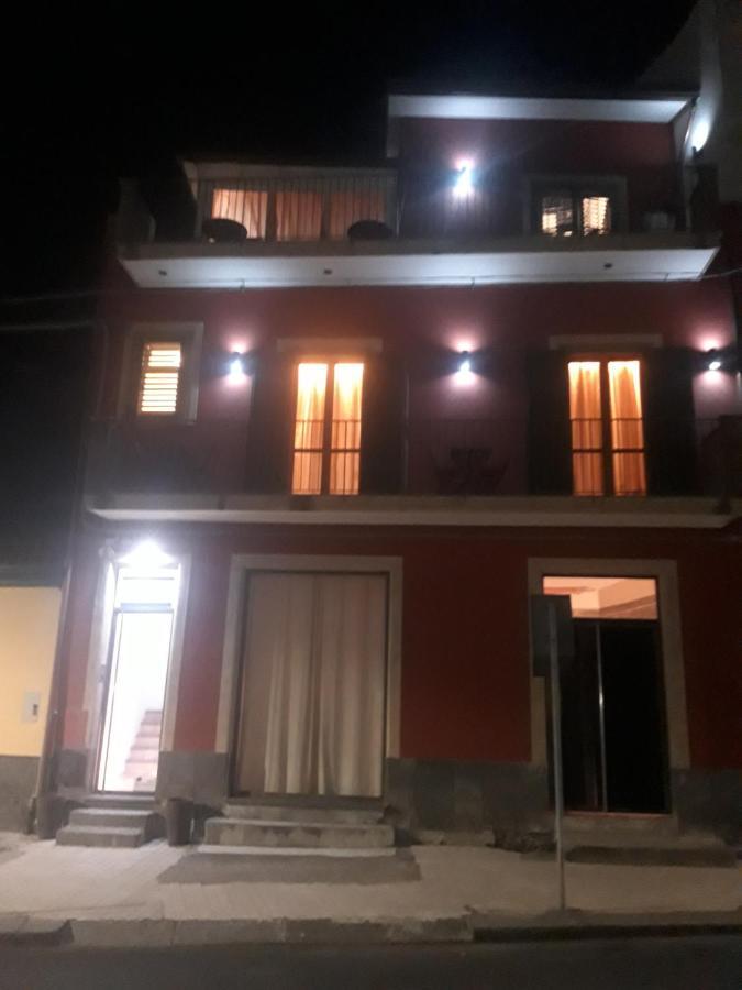 Bed & Breakfast Dietro Le Mura Aci Castello Ngoại thất bức ảnh