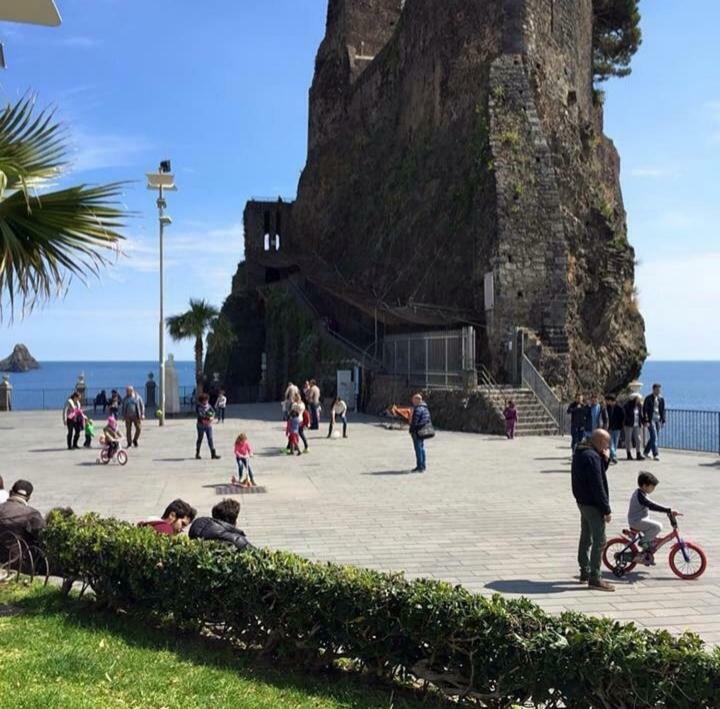 Bed & Breakfast Dietro Le Mura Aci Castello Ngoại thất bức ảnh