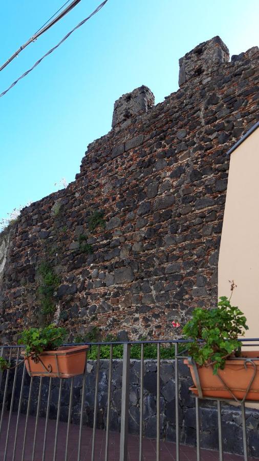 Bed & Breakfast Dietro Le Mura Aci Castello Ngoại thất bức ảnh